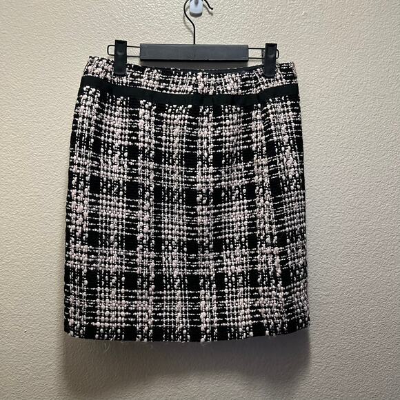 LOFT Ann Taylor Tweed Mini Skirt Black Light Pink Checkered Side Zip Size 2 P - Picture 2 of 5
